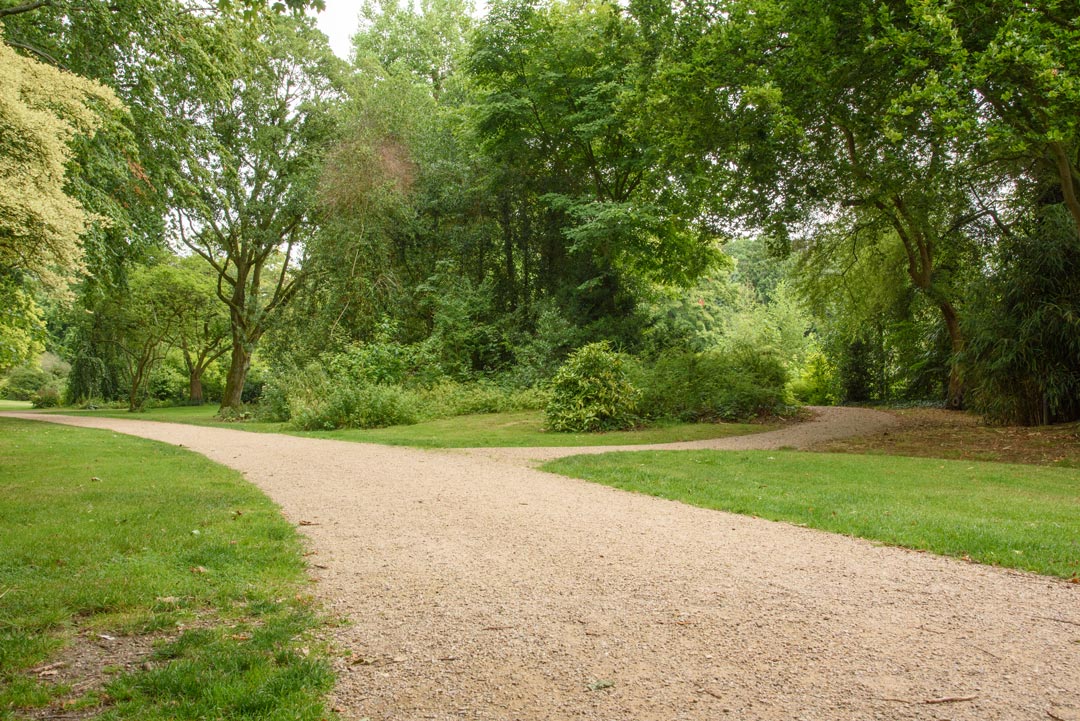 Paden verhard in het Van Boetzelaerpark (1)